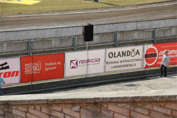 Baner reklamowy na stadionie